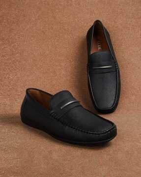 men round-toe slip-on loafers