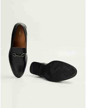 men round-toe slip-on loafers