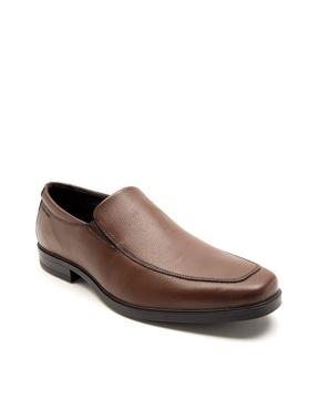 men round-toe slip-on loafers