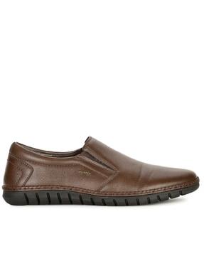 men round-toe slip-on mocassins