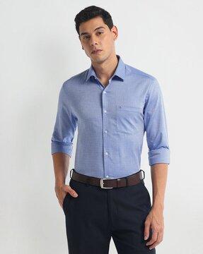 men self-print slim fit shirt with patch pocket