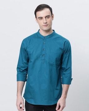 men short kurta with patch pocket