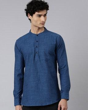 men short kurta with patch pocket