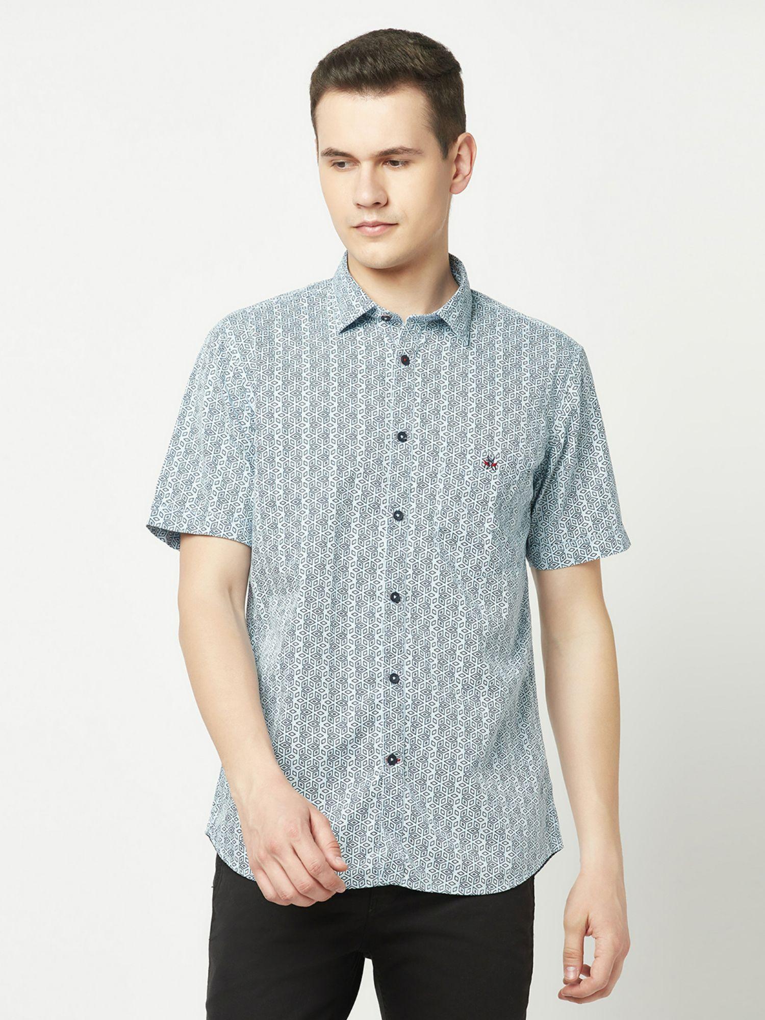 men short-sleeved sky blue motif shirt