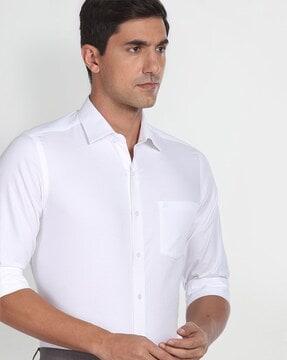 men sim fit shirt with patch pocket