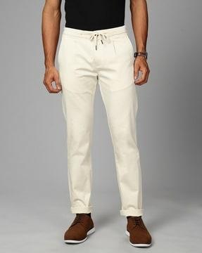 men single-pleated slim fit trousers