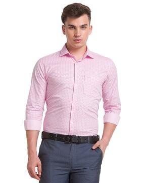 men slim fit cutaway collar shirt