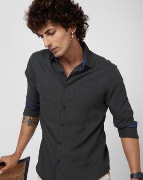 men slim fit cutaway-collar shirt