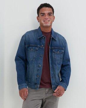 men slim fit denim jacket with flap pockets