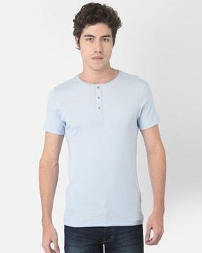 men slim fit henley t-shirt with short sleeves