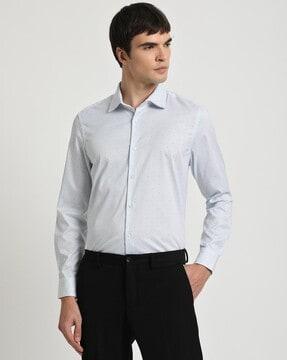 men slim fit micro print spread-collar shirt