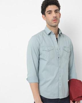 men slim fit shirt with buttoned flap pockets