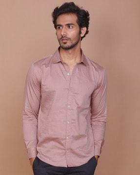 men slim fit shirt with curved hem