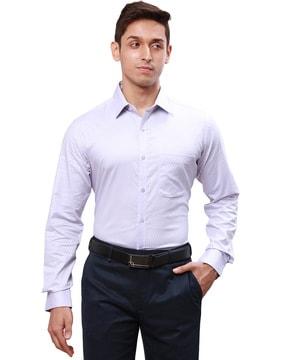 men slim fit shirt with cutaway-collar