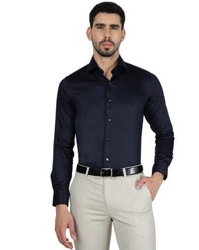 men slim fit shirt with cutaway collar