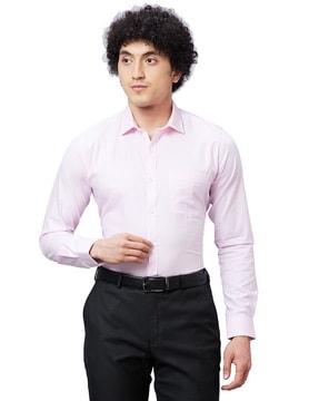 men slim fit shirt with cutaway collar