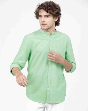 men slim fit shirt with patch pocket