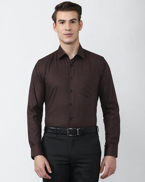 men slim fit shirt with patch pocket