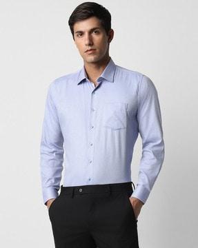 men slim fit shirt with patch pocket