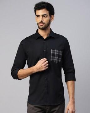 men slim fit shirt with patch pocket