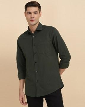 men slim fit shirt with patch pocket