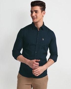 men slim fit shirt with patch pocket