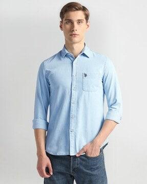 men slim fit shirt with patch pocket