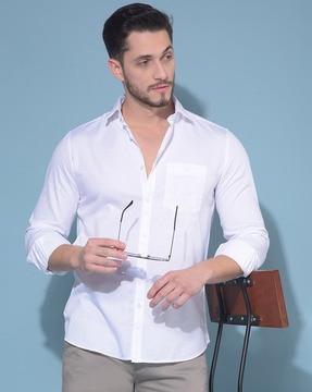 men slim fit shirt with patch pocket