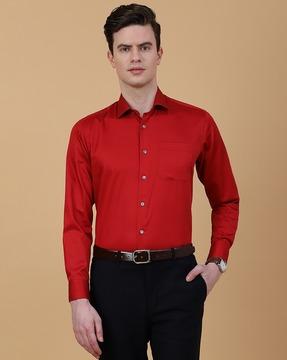 men slim fit shirt with patch pocket