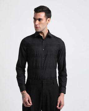 men slim fit shirt with spread collar