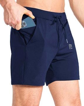 men slim fit shorts with slip pockets