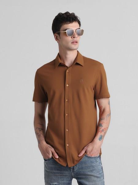 men slim fit solid spread collar casual shirt