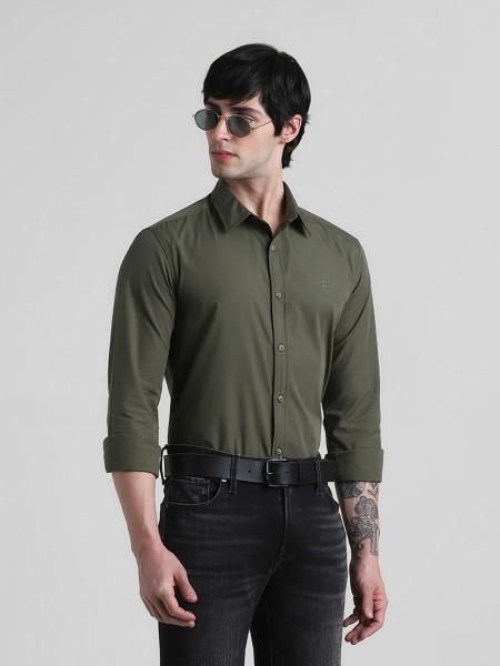 men slim fit solid spread collar casual shirt