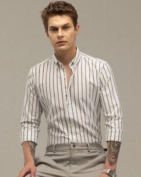 men slim fit spread-collar shirt