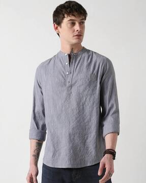 men slim fit stripes short kurta