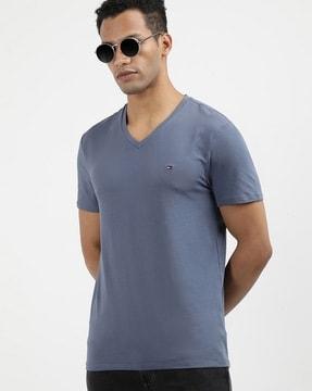 men slim fit v-neck t-shirt with logo print