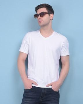 men slim fit v-neck t-shirt with short sleeves