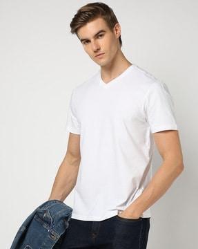 men slim fit v-neck t-shirt