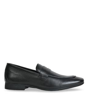 men slip-on formal shoes