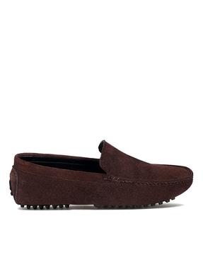 men slip-on loafers with stitched detail