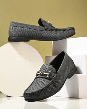 men slip-on mocassins with metal accent