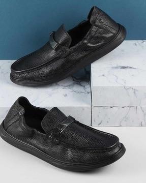 men slip-on round-toe loafers