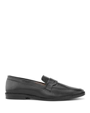 men slip-on round-toe loafers