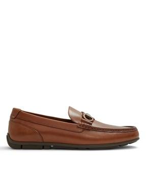 men slip-on round-toe mocassins