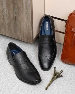 men slip-on round-toe mocassins