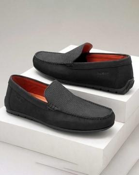 men slip-on round-toe shoes