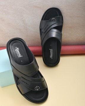 men slip-on sandals with metal accent