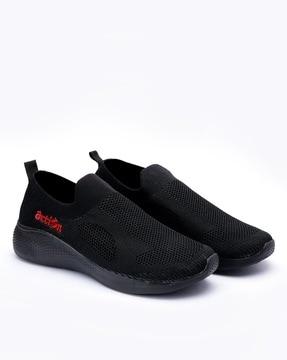 men slip-on sports shoes