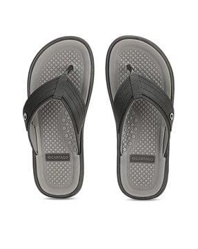 men slip-on thong-strap flip-flops