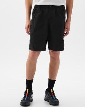 men solid cargo shorts with drawstrings